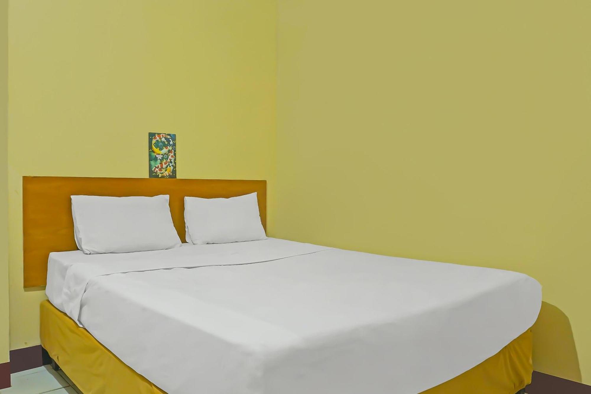 Spot On 92466 Adam Kost Syariahnearwisata Jembatan Barito Hotel Banjarmasin  Exterior foto