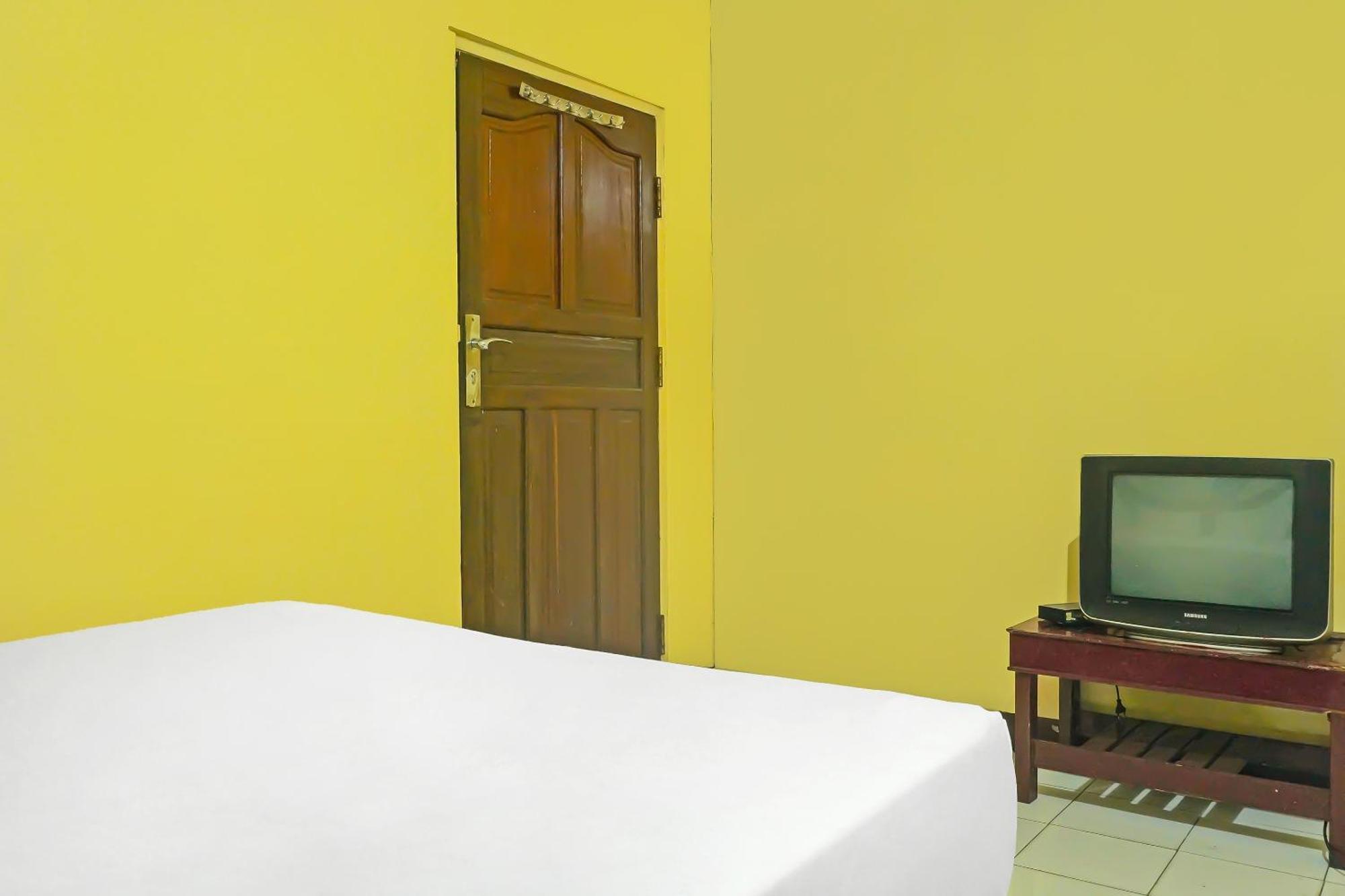 Spot On 92466 Adam Kost Syariahnearwisata Jembatan Barito Hotel Banjarmasin  Exterior foto