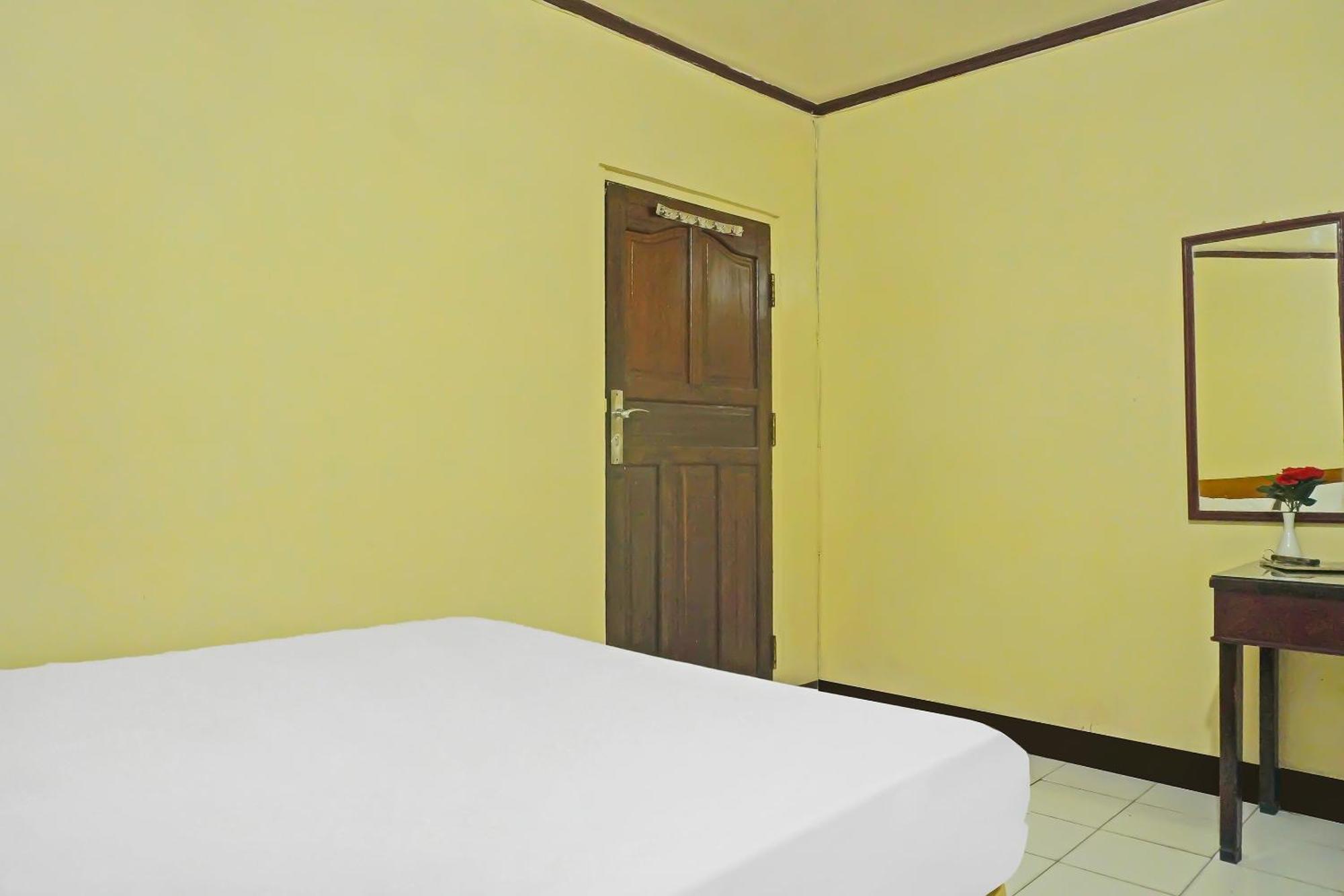 Spot On 92466 Adam Kost Syariahnearwisata Jembatan Barito Hotel Banjarmasin  Exterior foto